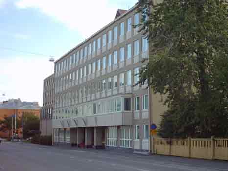 Kuva koulukadun kiinteistöstä.