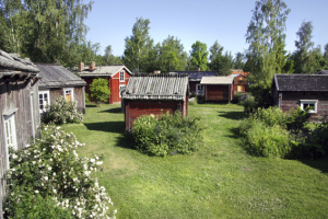 vanhoja rakennuksia